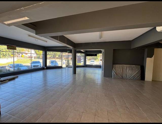 RETAIL PROPERTY TO RENT IN CHASE VALLEY